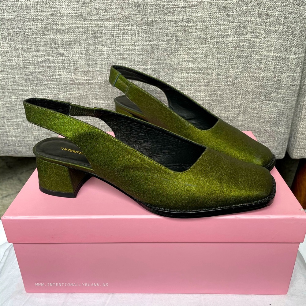 Intentionally Blank sling back green sparkle heels